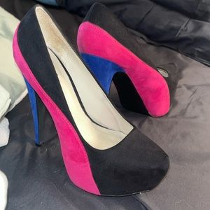 Multicolor heels 🩷🩵🖤